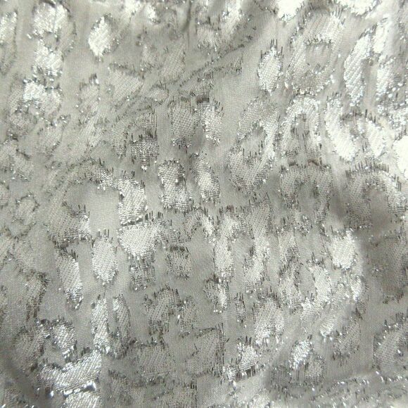 Chico's Metallic Front Hi-Low Pullover Short Sleeve Top Sz 1 S-M Gray Silver - Picture 7 of 7